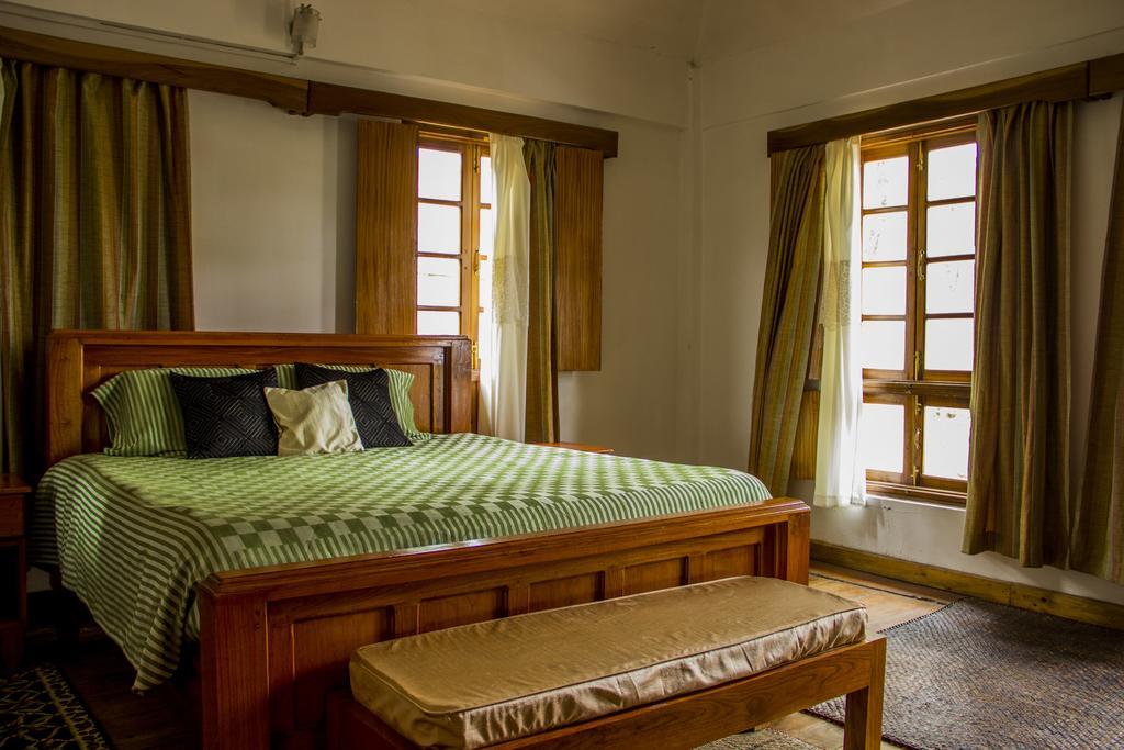 Ken And Twill Guest House Шиллонг Екстер'єр фото