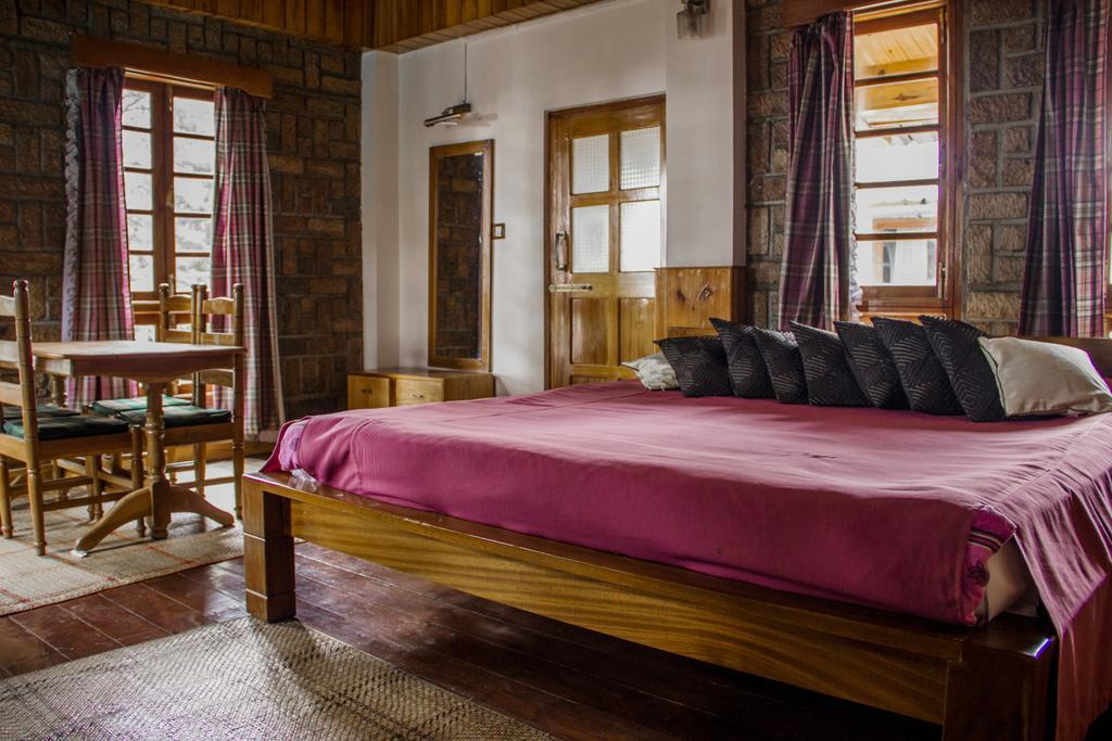 Ken And Twill Guest House Шиллонг Екстер'єр фото