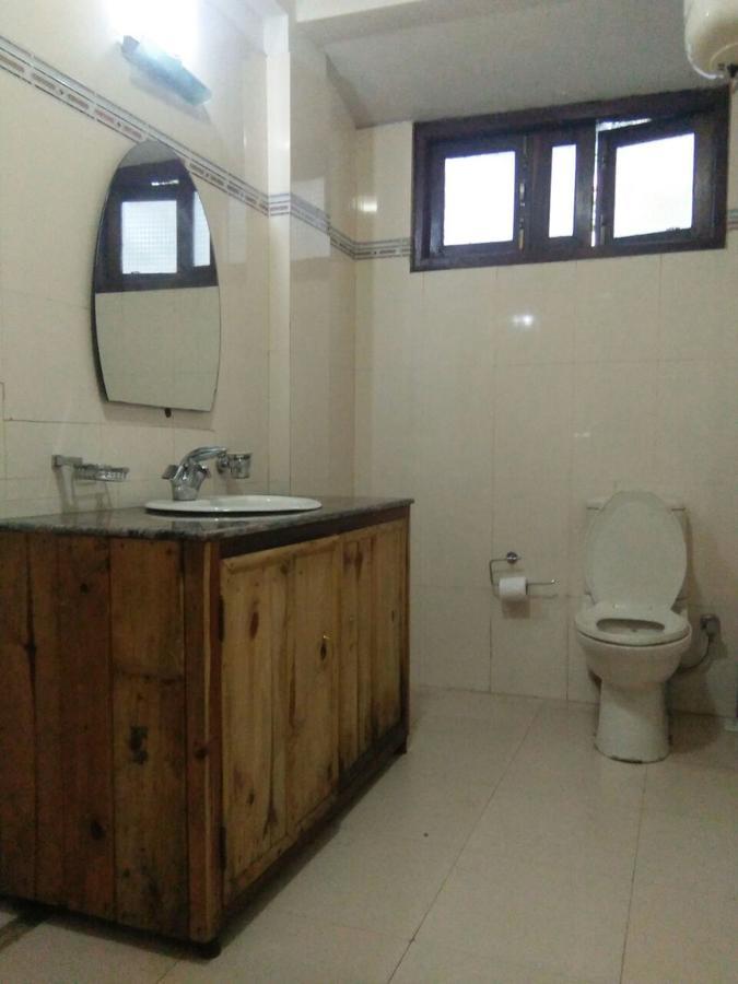 Ken And Twill Guest House Шиллонг Екстер'єр фото